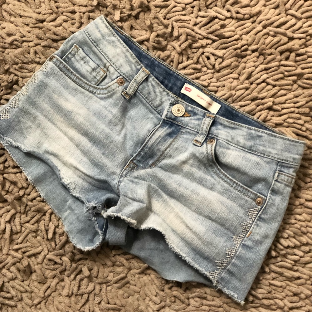 Shorty shorts 😎